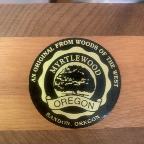 An original from Woods of the West Myrtlewood, Oregon Napkin Holder Rose Etching - Picture 5 of 8